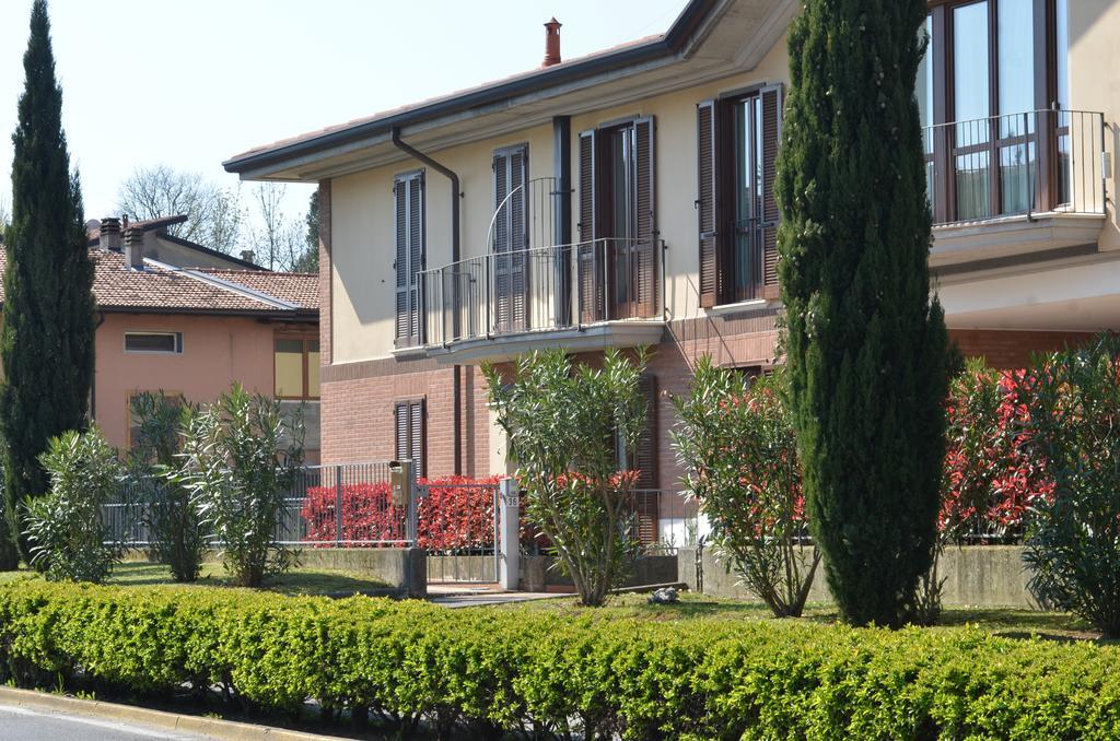 Appartamenti Corte Dei Cipressi Roe Buitenkant foto
